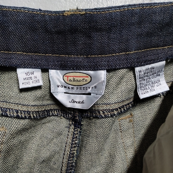 Talbot's plus size 16W wide leg dark wash Capri jeans - Picture 3 of 4